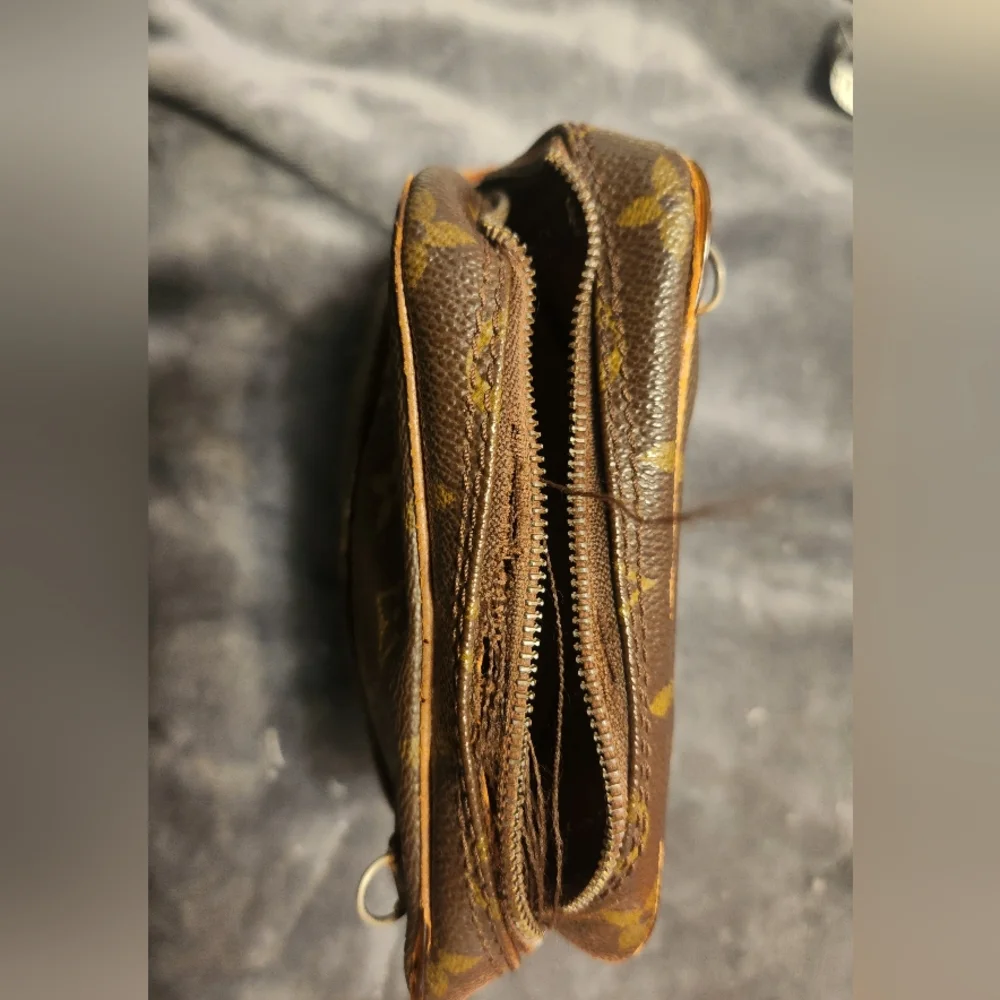 Louis Vuitton Monogram Vintage Amazon Crossbody - Picture 15 of 16